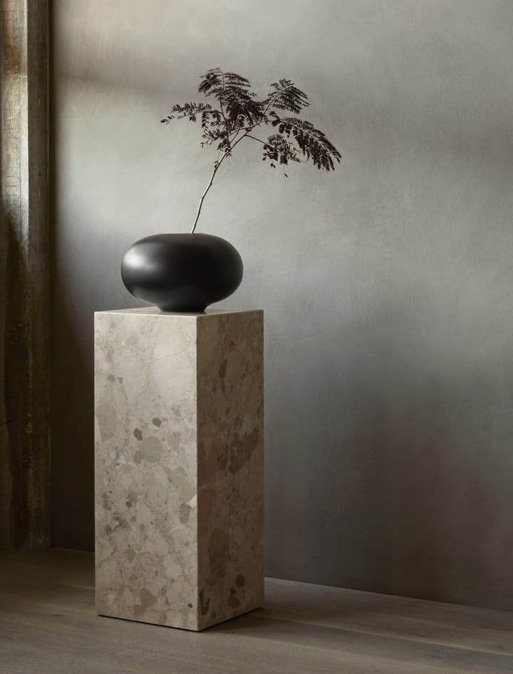 Piedistallo Plinth Pedestal, 30x30x75 cm - Marmo Kunis Breccia - Audo Copenhagen