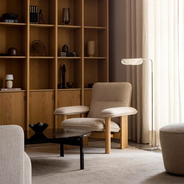 Poltrona Brasilia - pelle dunes camel 21004 marrone, struttura in rovere tinto scuro - Audo Copenhagen