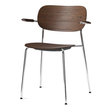 Sedia con braccioli e gambe cromate Co - rovere mordente scuro  - Audo Copenhagen