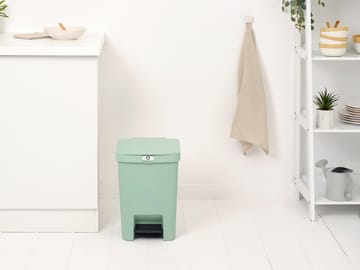 Cestino a pedale StepUp 25 L - Verde giada - Brabantia