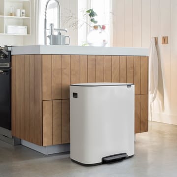 Pattumiera a pedale Bo 60 L - bianco - Brabantia