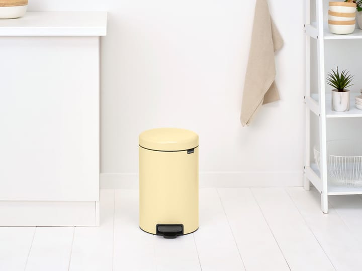 Pattumiera a pedale New Icon da 12 litri, Giallo Tenue Brabantia