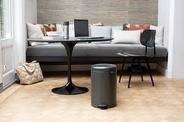 Pattumiera a pedale New Icon da 20 litri - Confident Grey - Brabantia