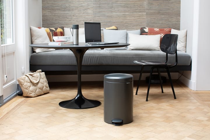 Pattumiera a pedale New Icon da 20 litri, Confident Grey Brabantia