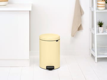 Pattumiera a pedale New Icon da 20 litri - Giallo Tenue - Brabantia