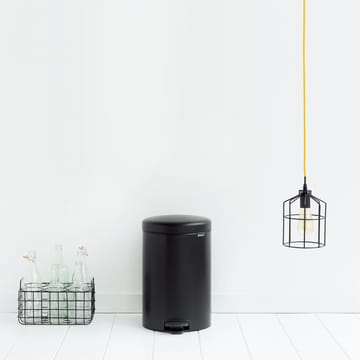 Pattumiera a pedale New Icon da 20 litri - nero opaco - Brabantia