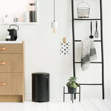 Pattumiera a pedale New Icon da 20 litri - nero opaco - Brabantia