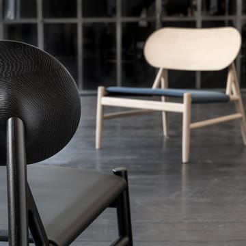 Sedia lounge Ferdinand - pelle nera, base in rovere laccato nero - Brdr. Krüger