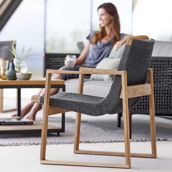 Poltrona lounge Endless, Grigio scuro, supporto in teak Cane-line