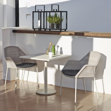 Sedia impilabile Breeze con braccioli intrecciata - Bianco grigio - Cane-line