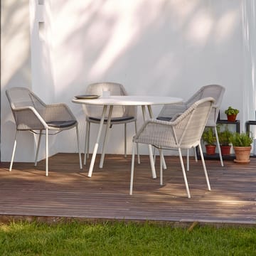 Sedia impilabile Breeze con braccioli intrecciata - Bianco grigio - Cane-line