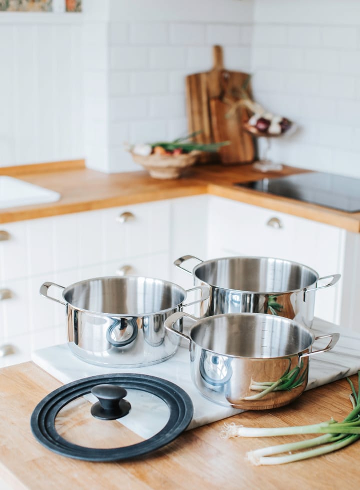 Batteria di Pentole e casseruole in acciaio inox da cucina per