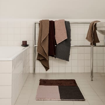 Asciugamano in cotone ecologico marrone chiaro - 50x100 cm - ferm LIVING