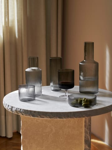 Bicchiere da vino Ripple confezione da 2  - Smoked grey - ferm LIVING