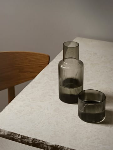 Set caraffa Ripple piccolo - smoked grey - ferm LIVING