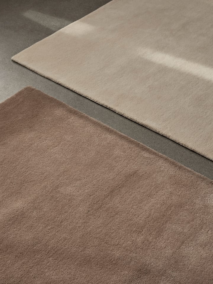 Tappeto a pelo lungo Stille, Ash Brown, 160x250 cm ferm LIVING