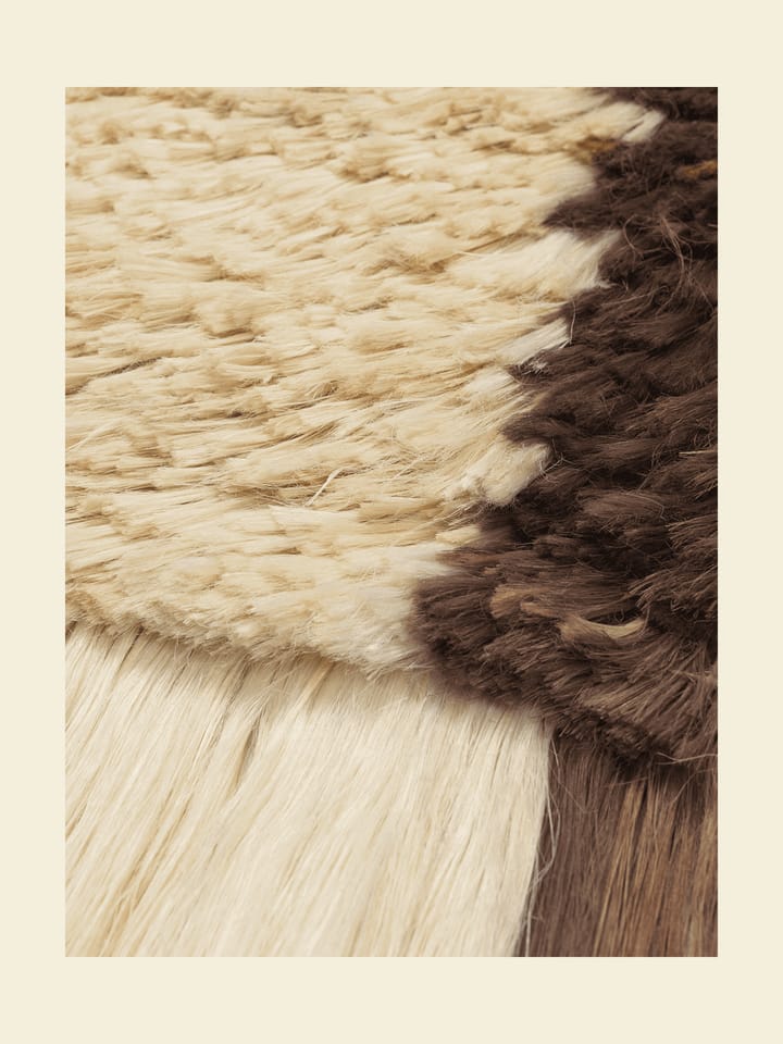 Tappeto da parete Edge Wall Rug 50x110 cm, Avorio-Caffè ferm LIVING