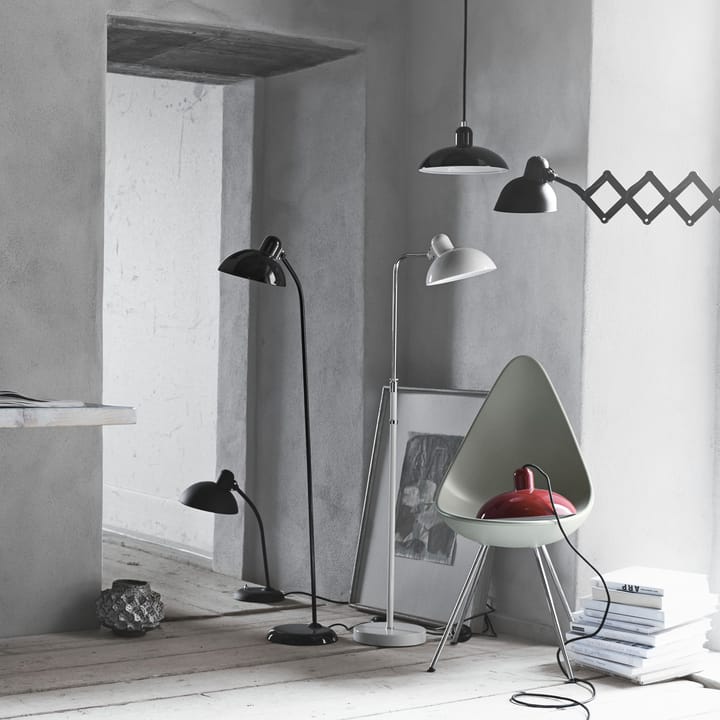 Lampada da tavolo Kaiser Idell 6556-T, Nero opaco Fritz Hansen