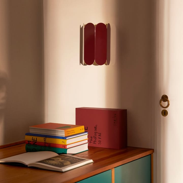 Lampada da parete Arcs Sconce - Auburn red - HAY