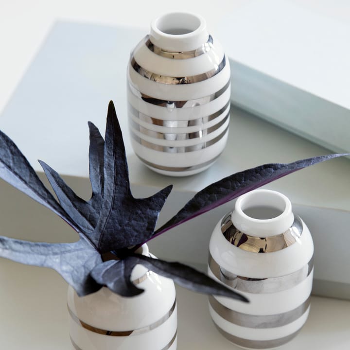 Vaso in miniatura Omaggio confezione da 3 - argento-bianco - Kähler