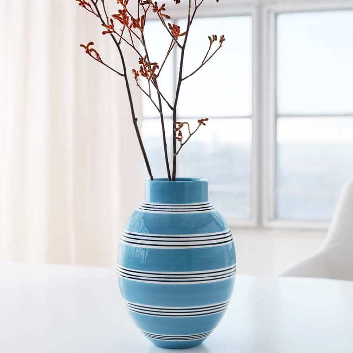 Vaso Omaggio Nuovo - blu intermedio, alt. 30 cm - Kähler