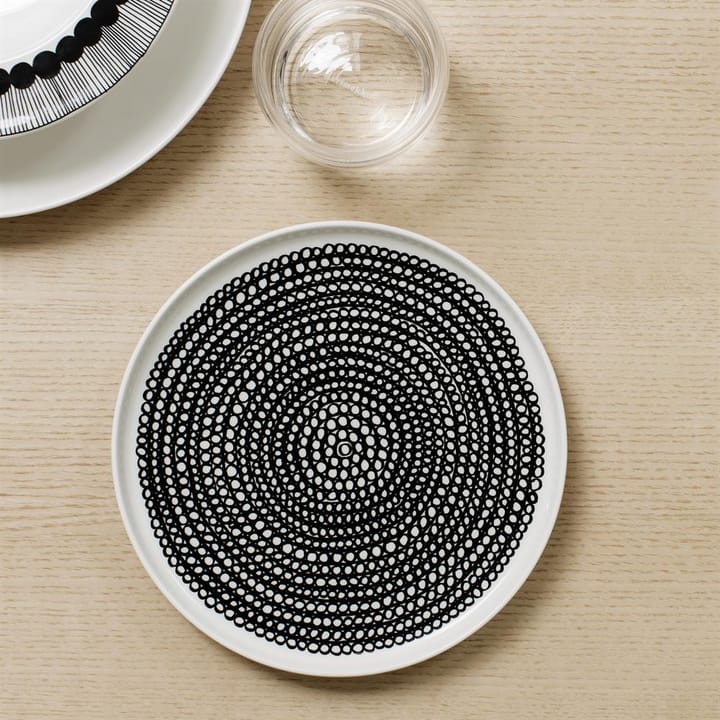 Piatto Räsymatto 20 cm, bianco-nero, a puntini Marimekko