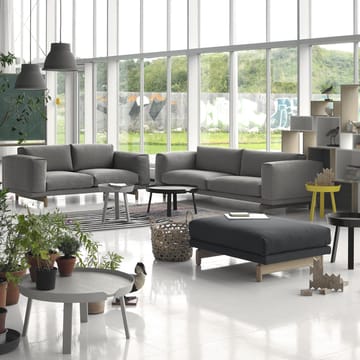 Divano Rest - Divano a 2 posti in tessuto steelcut Trio ii 133 light grey. Gambe in rovere - Muuto