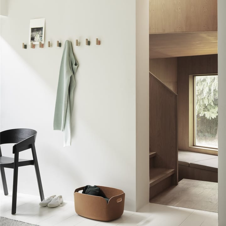 Gancio Attach confezione da 2, Rovere-verde scuro Muuto