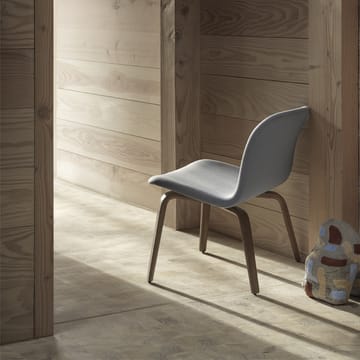 Poltrona lounge imbottita Visu - Fiord 991, rovere - Muuto