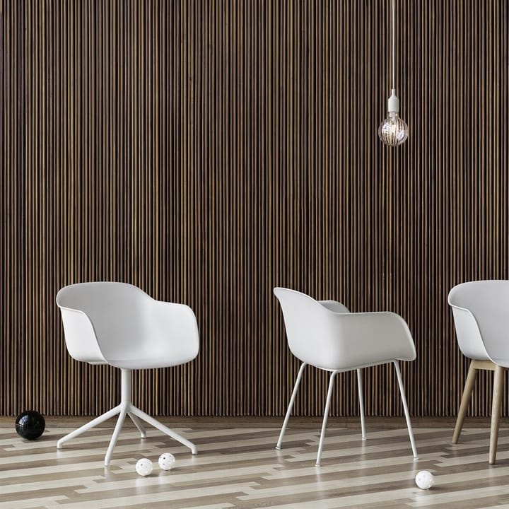 Sedia con braccioli Fiber Chair, Bianco naturale (plastica) Muuto