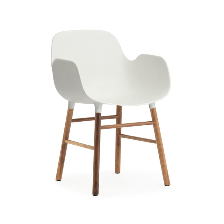 Sedia con braccioli Form - bianco, gambe in noce - Normann Copenhagen