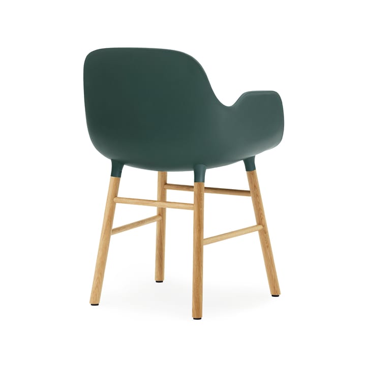 Sedia con braccioli Form - verde, gambe in rovere - Normann Copenhagen