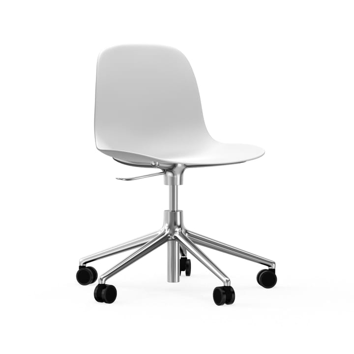 Sedia da ufficio girevole Form 5W - bianco, alluminio, ruote - Normann Copenhagen