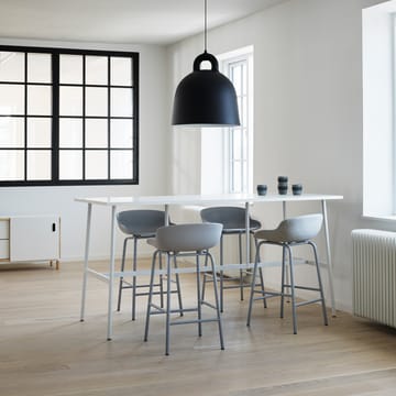 Sgabello da bar con gambe in metallo Hyg 65 cm - Grigio - Normann Copenhagen