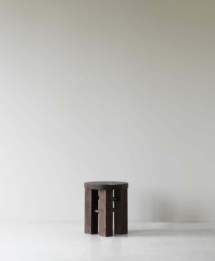 Sgabello Fyr da 45 cm, Dark brown Normann Copenhagen