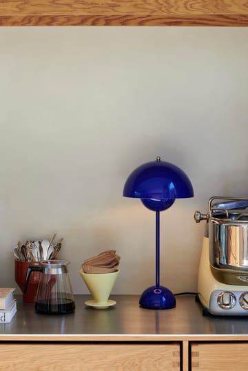 Lampada da tavolo FlowerPot VP3 - Cobalt blue - &Tradition