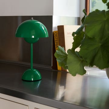 Lampada da tavolo portatile Flowerpot VP9 - Signal green - &Tradition